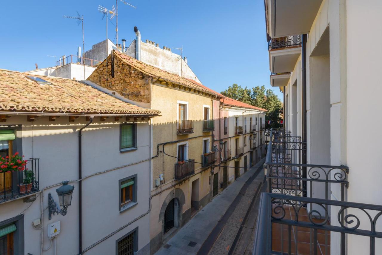 Otal Urban De "Casa Otal" Apartment Jaca Exterior photo